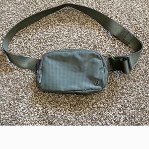 Lululemon Athletica Teal Crossbody Bag NEW WITH TAGS